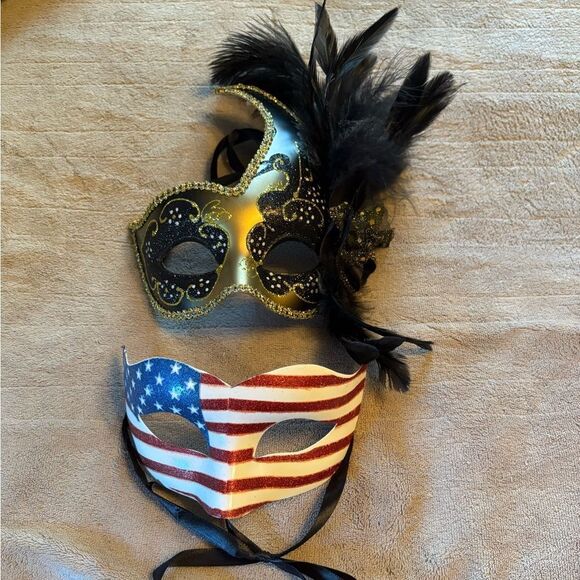 2 Mardi Grass masks - Picture 1 of 1